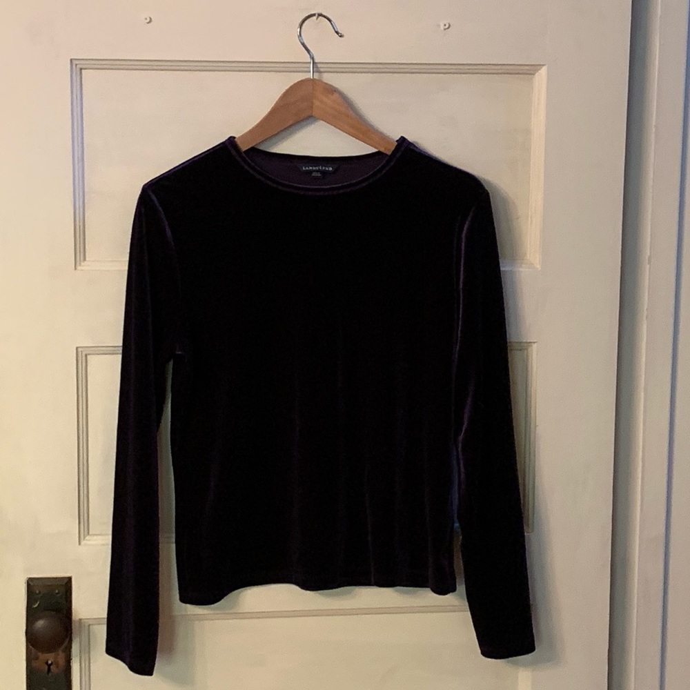 Deep purple Land’s End velour top 💜 SZ Medium
